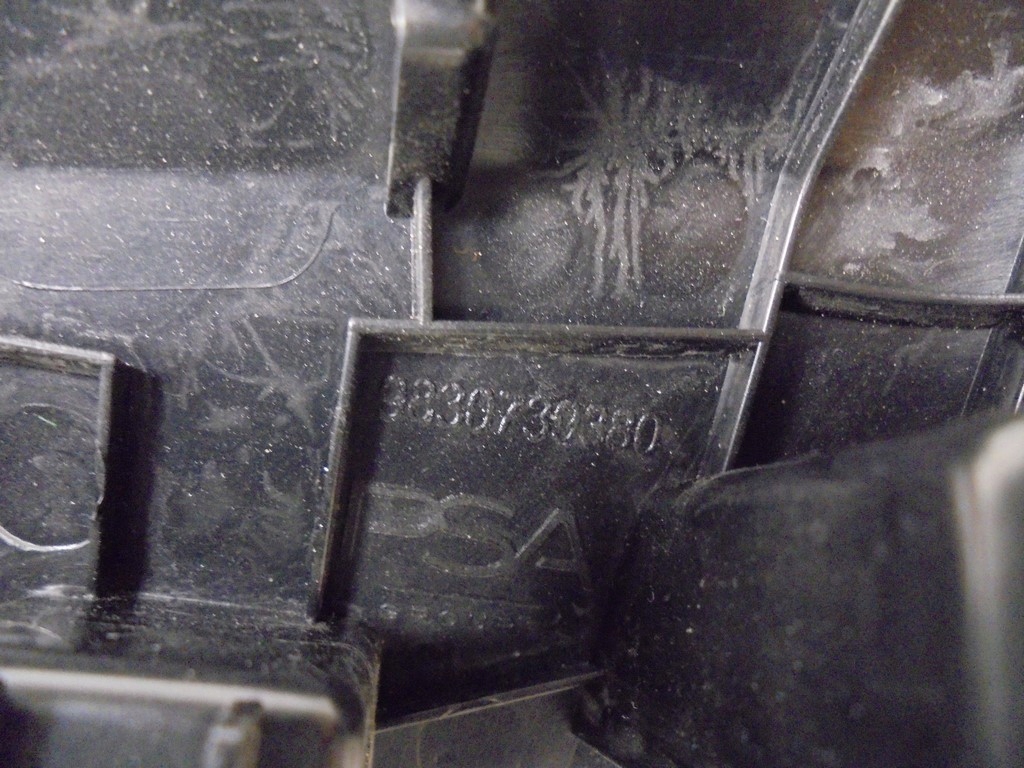 фото №8, Рамка защита корпус спидометра колонки citroen c4 3 iii 22r. 9830739380