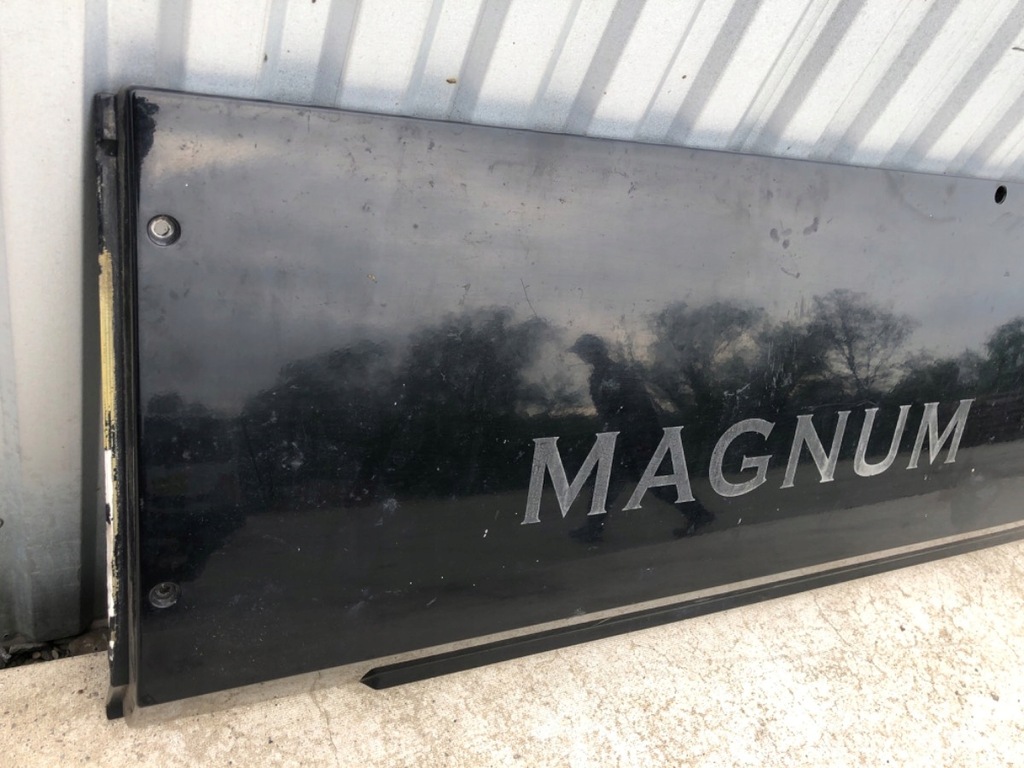 фото №3, Капот renault trucks magnum тягач седельний кришка передня, двигуна