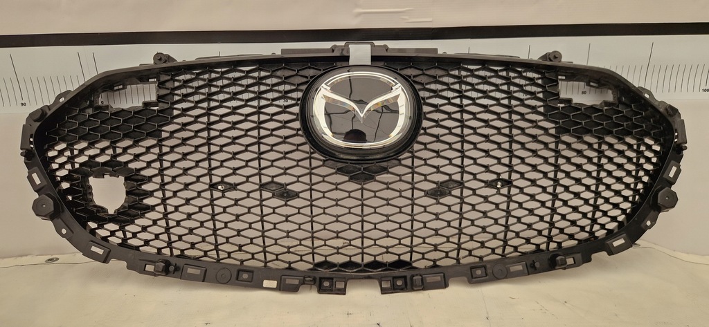фото №1, Mazda 3 iv bp решётка радиатора решётка радиатора pod distronic + эмблема
