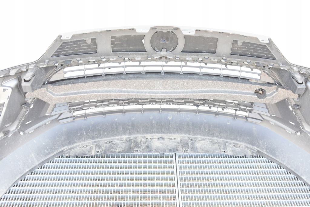 Купить Opel crossland рестайлинг  23r. бампер перед комплектный  противотуманные фары z1y идеальное состояние!