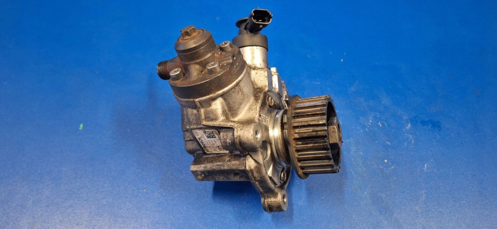 Купить Toyota proace 2019 насос впрыскная 9811347380