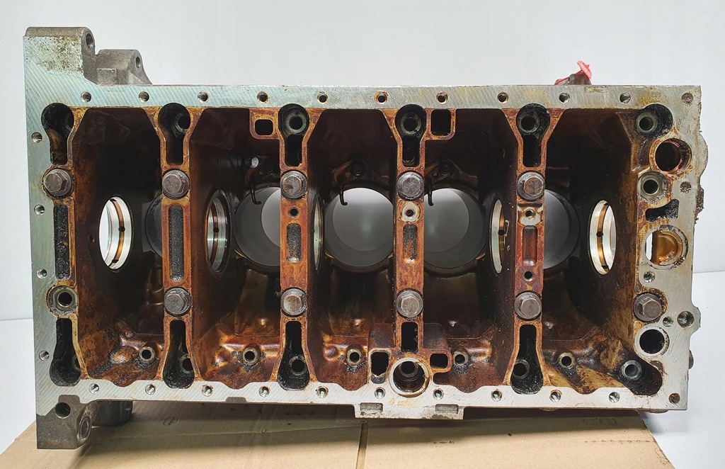 фото №11, Блок двигателя volvo v50 2.4 b b5244s