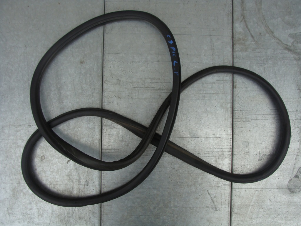 Купить Прокладка дверь правый  / левая перед передняя citroen c3 picasso uwaga