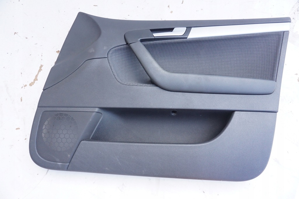 фото №1, Обшивка дверь правый перед audi a3 8p sportback