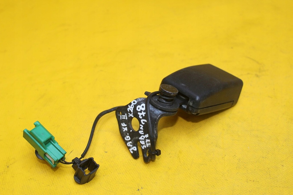 фото №1, Кліпса поперечина задня jaguar xf ii x260