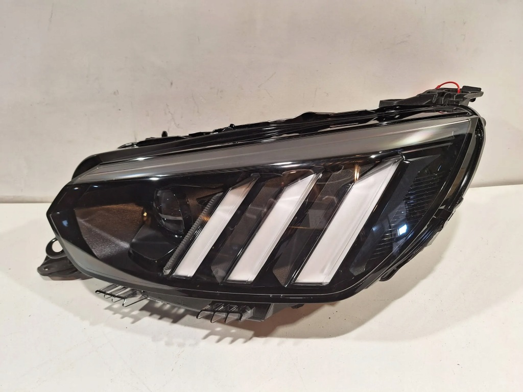 Купить Фара перед левая новая valeo full led 225062507 peugeot 208 2 2008 2 19-