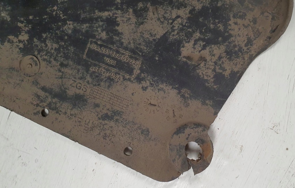 фото №4, Підкрилок лівий перед mercedes r-kl w251 a2518840922