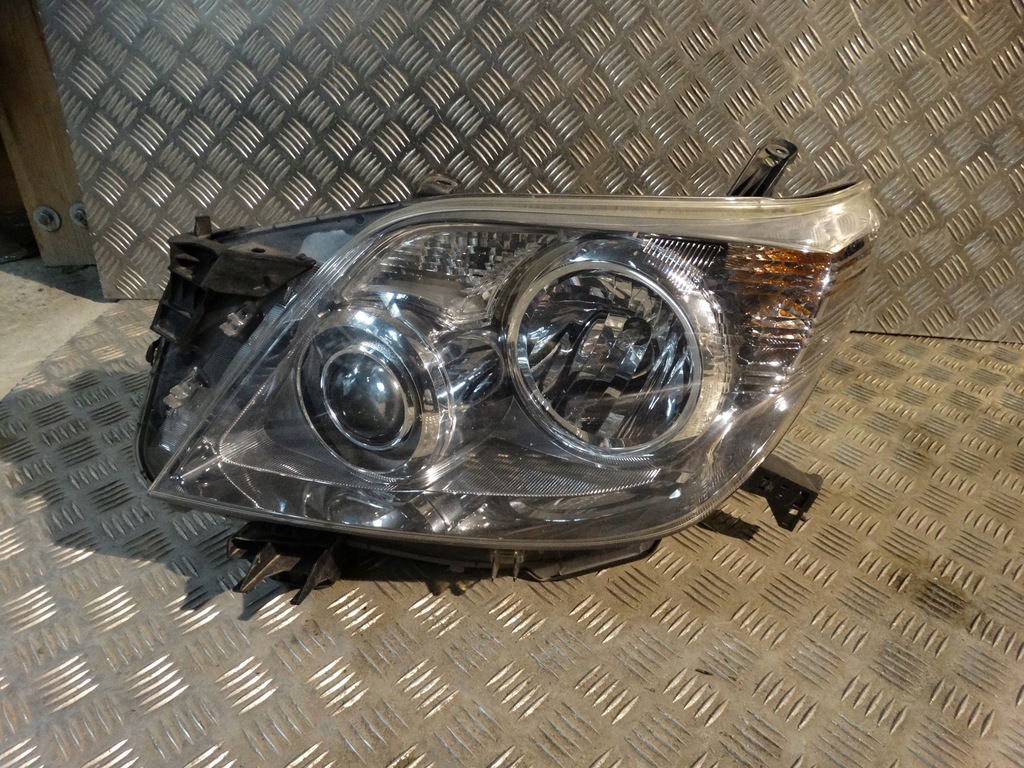 фото №1, Лампа передня ліва ксенон toyota land cruiser 1