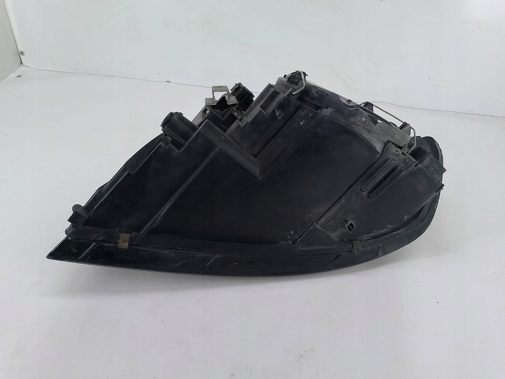 фото №9, Лампа перед правая volvo v50 30698886 0301198204