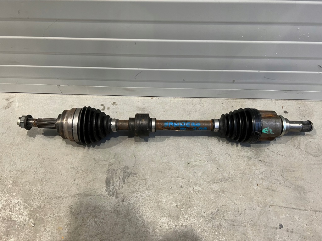 фото №1, Приводной вал левая dacia sandero iii