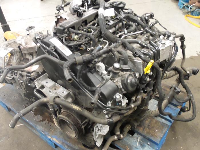 Купить Двигатель audi q3 2.0 tdi dfu dfua