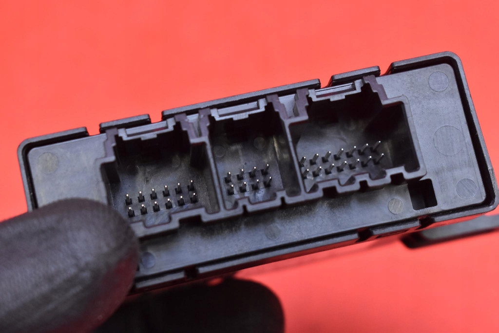 Блок управления модуль парковки pdc 1048476-00-d tesla model x 90d 15-21 Киев