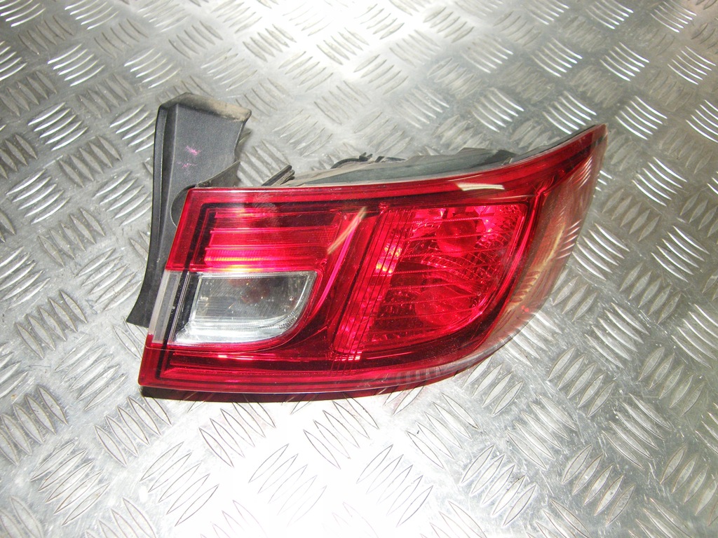 фото №1, Renault clio iv hb лампа правая задняя 265502631r