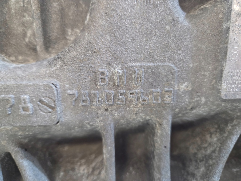 фото №8, Блок двигателя bmw e90 2.0 d n47d20c 7810596