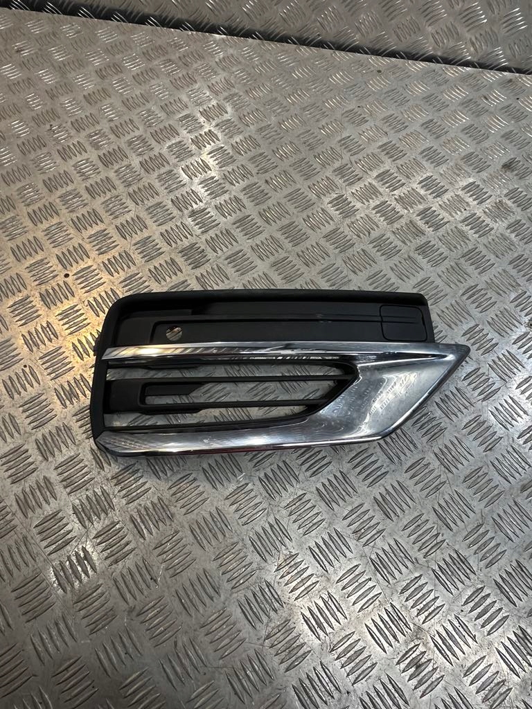 Купить Volvo xc90 2 рестайлинг  решётка бампера правая 31663844