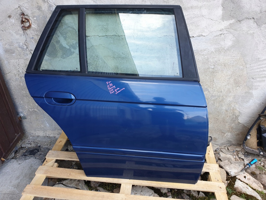 фото №1, Дверь bmw e39 lift touring правое задние голый