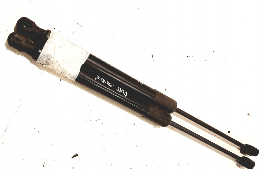 фото №1, Амортизаторы крышки задняя fiat 500 x