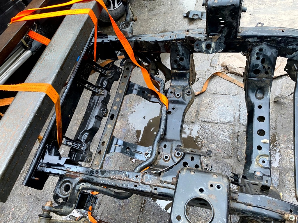 фото №5, Toyota hilux viii 8 2015- рама + dok ładna пряма 1,5 кабіни