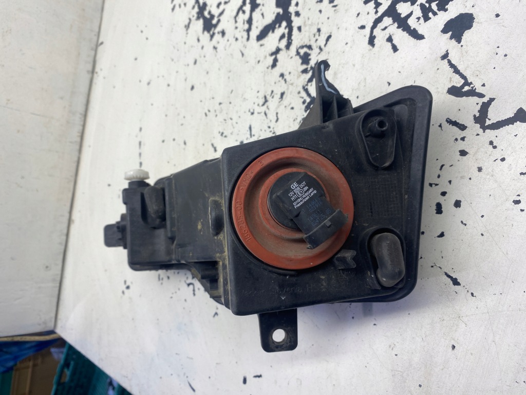 фото №8, Vw golf sportsvan противотуманная фара правый 510941662b