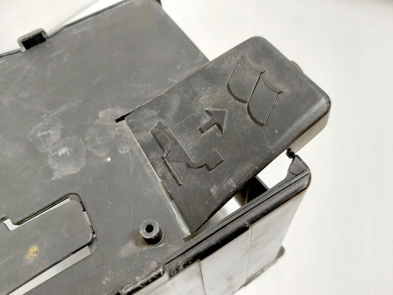 Купить Citroen c4 2 2 b7 основание аккумулятор корпус