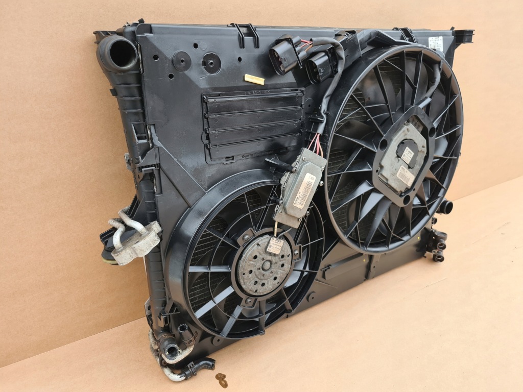 Комплект радіатор вентилятори q7 4l 4.2i 4.2fsi Ціна