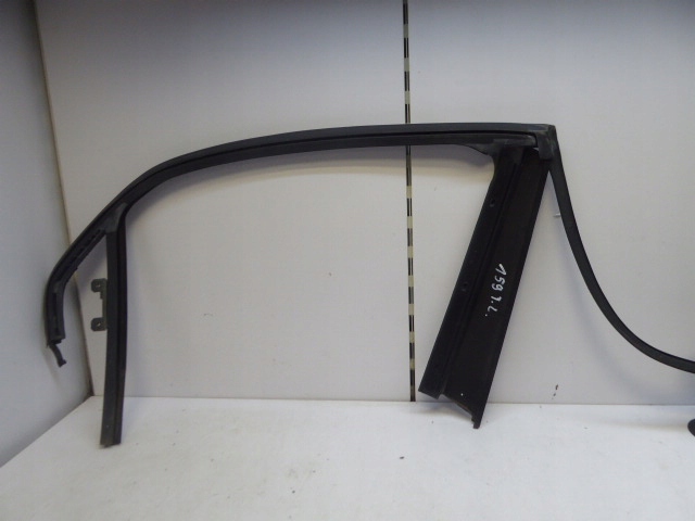 фото №7, Alfa romeo 159 рамка прокладка двері задня лівий