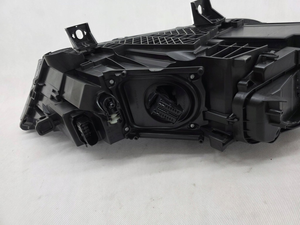 Audi q7 4m 2 2 фара перед передняя левая full led европа 4m0941033 в Украине