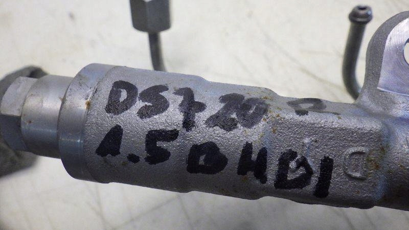 Молдинг впрыскная citroen ds7 1.5 blue hdi 9821399680 0445214361 с Разборки