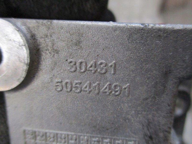 фото №4, Кронштейн двигуна 50541491 alfa romeo giulia veloce