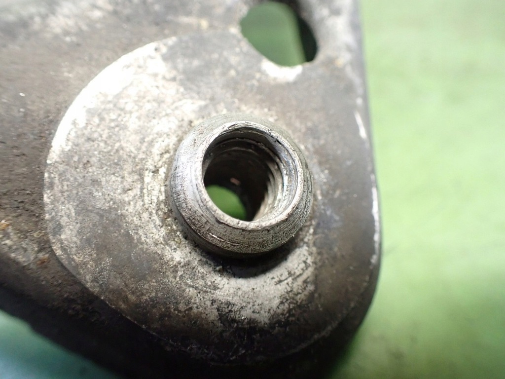 фото №7, Кронштейн амортизатора чашка a6 c5 lift 2.5 tdi