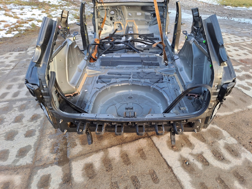 фото №3, Ford focus mk4 kombi чверть права задня