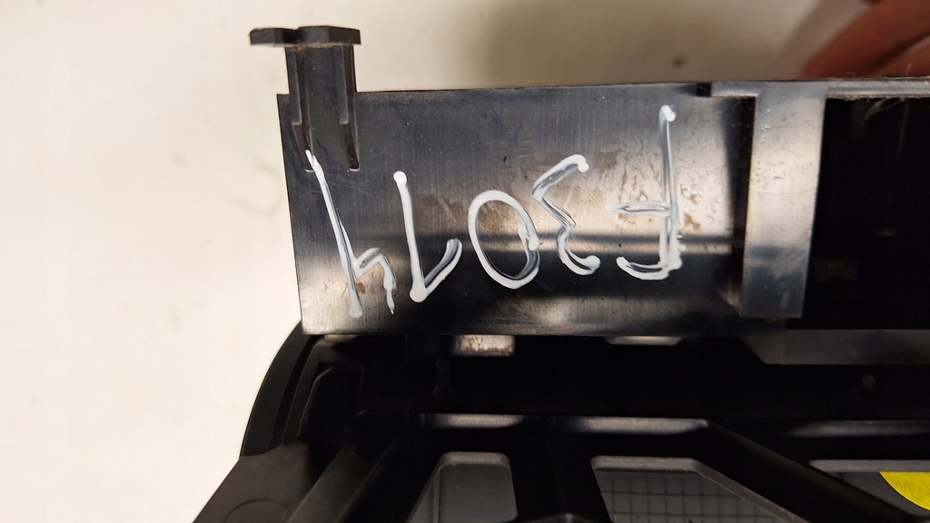 фото №13, Рамка домкрата ручка передач попільничка drewno audi a3 8p 8p0864261f