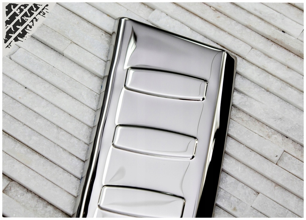 фото №13, Bmw x1 2011-2015 защитная молдинг порог багажника