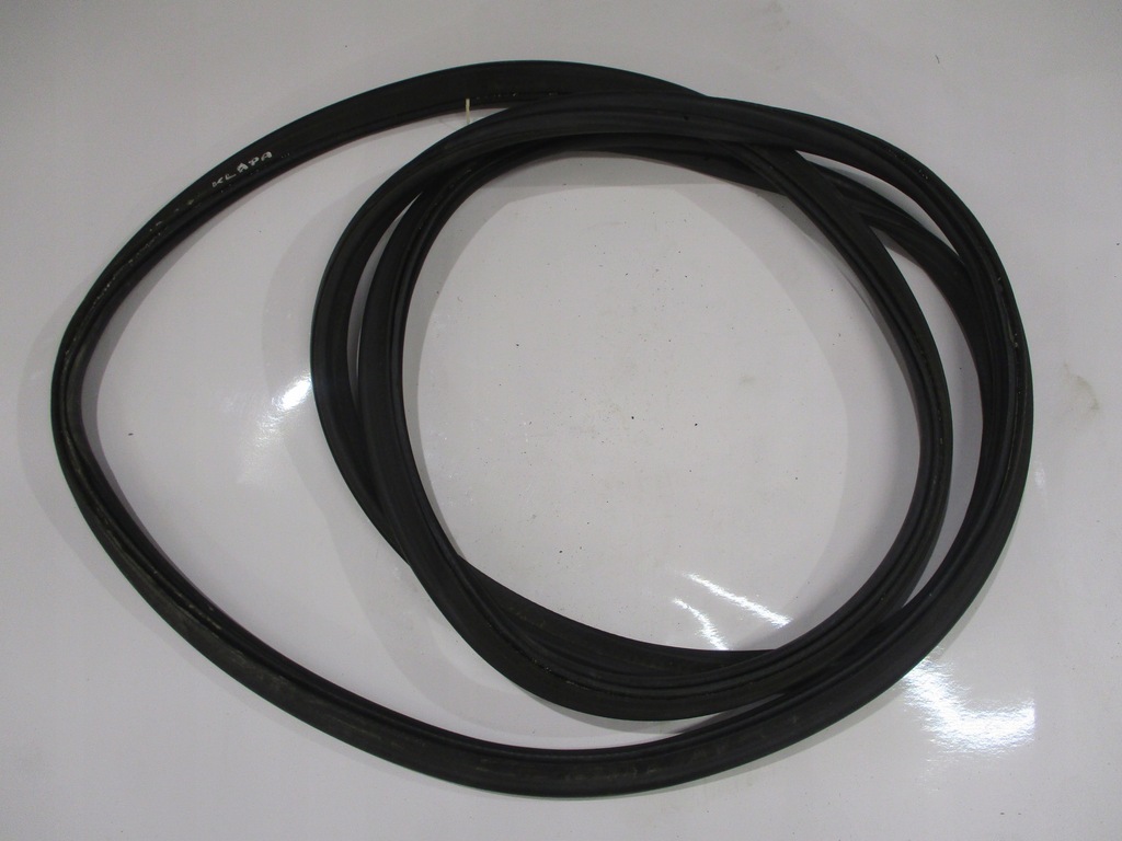 фото №1, Прокладка крышки багажника задняя bmw x3 e83