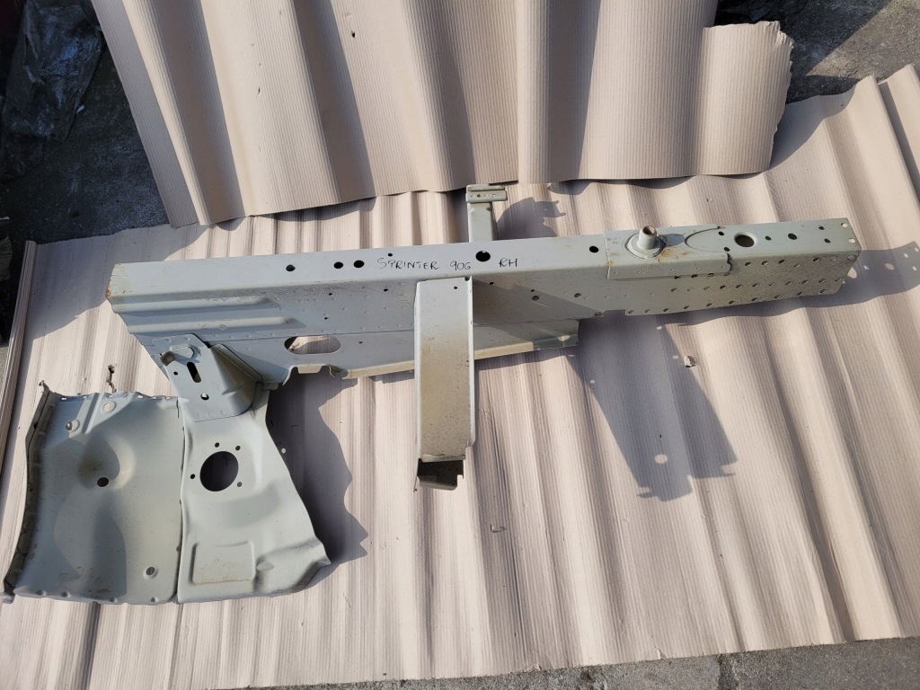 фото №1, Mercedes sprinter w906 чверть лонжерон перед rh