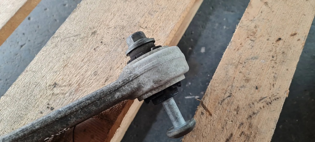 фото №12, A5 8w рычаг левый перед передний 8w0407155a a4 b9 8w