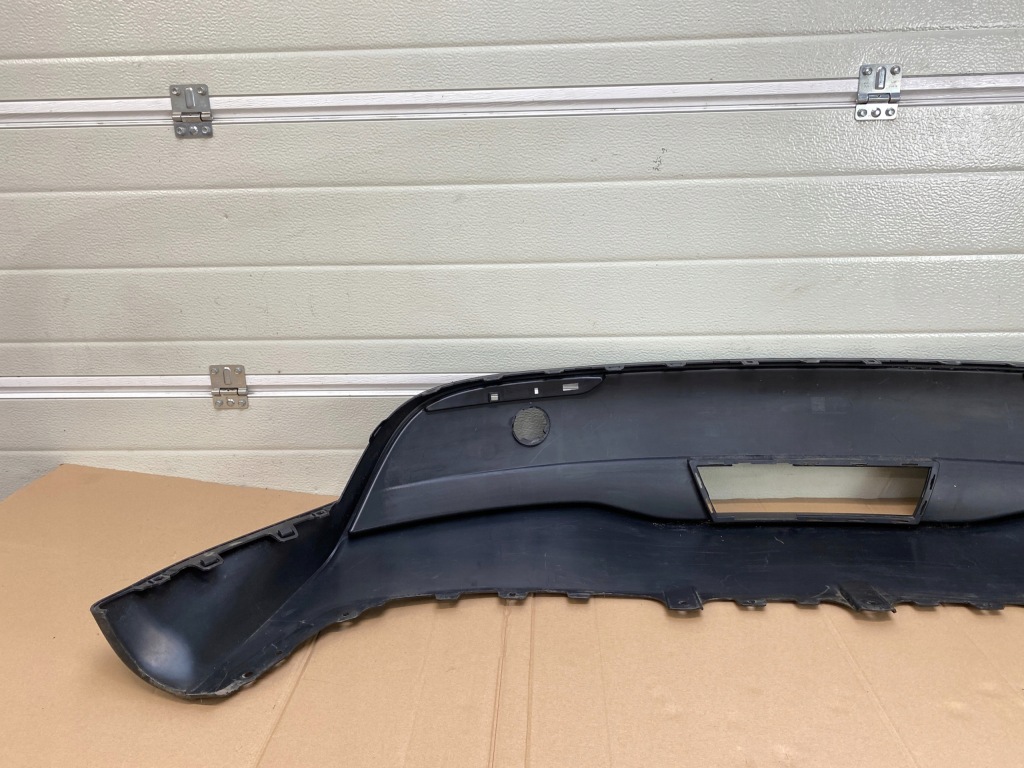 Tesla model y спойлер спойлер накладка бампера задний  диффузор Оригинал