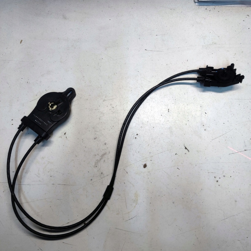 фото №1, Mazda tribute керування обігрівача yl84-19d674-a