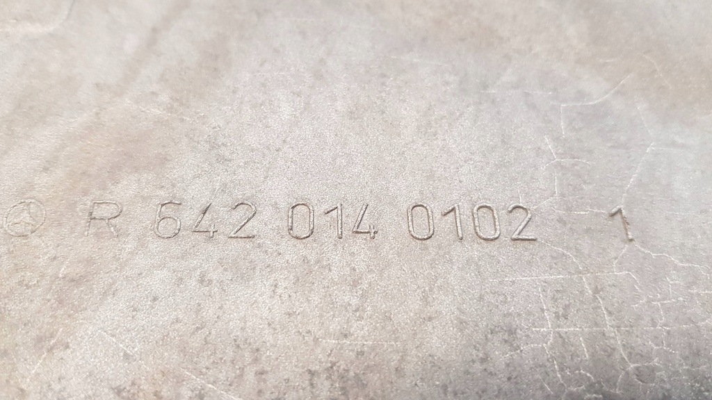 фото №7, Поддон масляная полублок двигателя r6420140102 mercedes gl x164 ml w164 w251 3.0 cdi v6