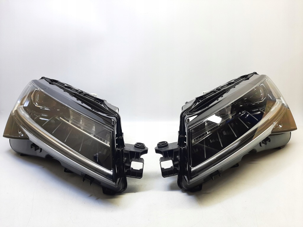 фото №1, Skoda superb 3 фара l+p 3v2941016d 3v2941015d