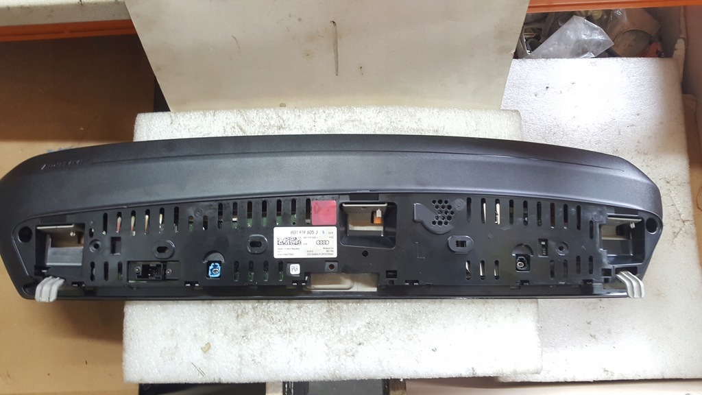 фото №5, Audi rs q8 дисплей екран дисплей панель спідометр ідеальний стан 8b1919605j