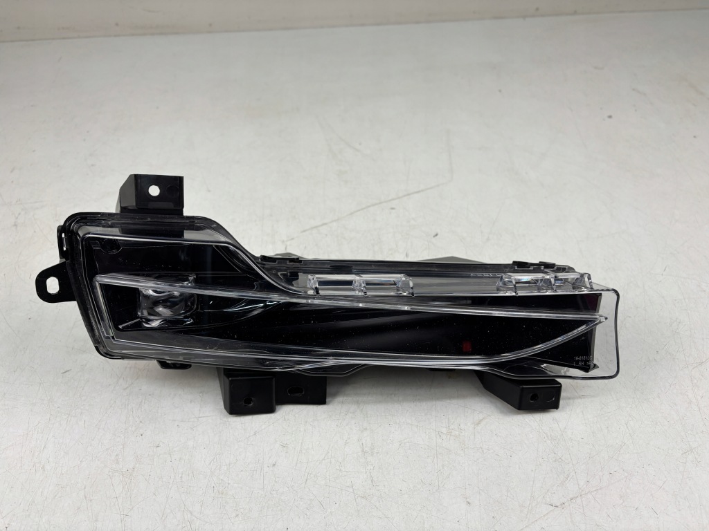 Протитуманна фара led drl tesla 3 рестайлінг  y 1624798-00-a гарний Недорого