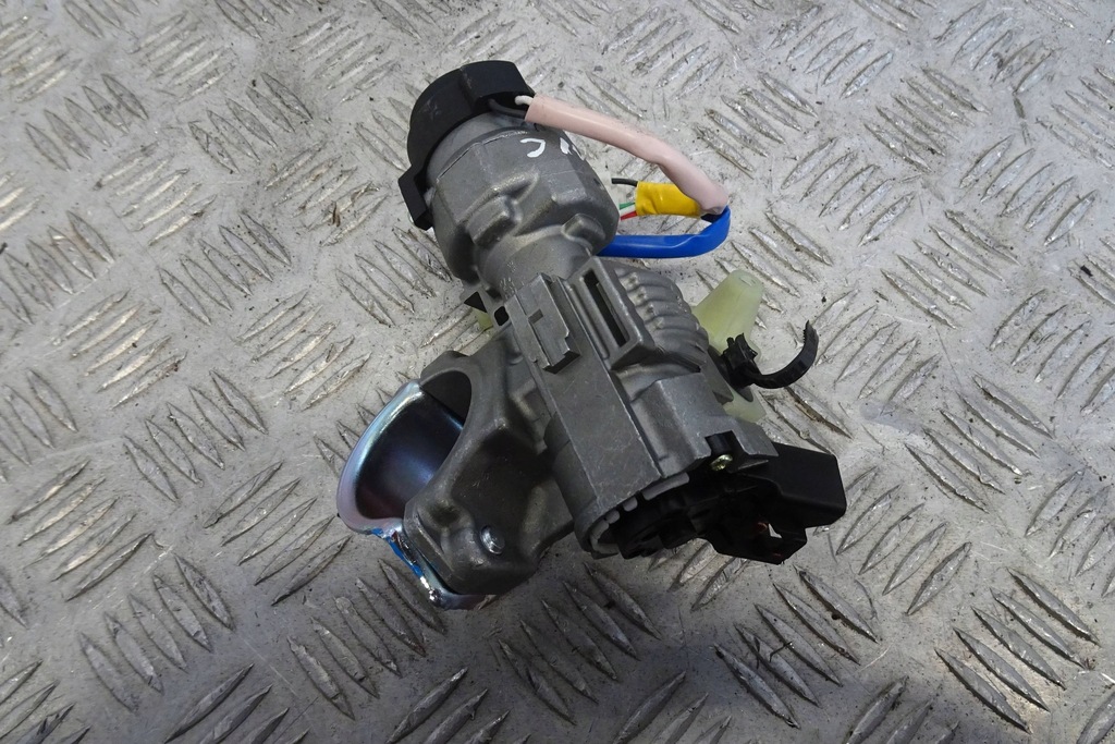 фото №3, Kia stonic замок зажигания 22-