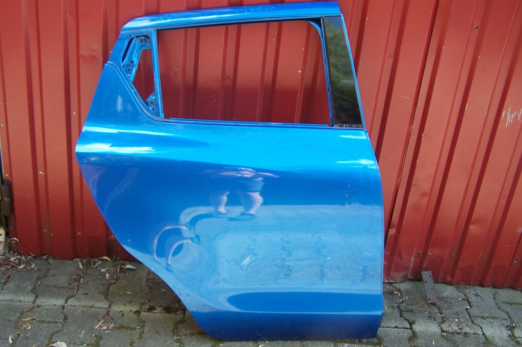 фото №1, Suzuki swift v двері задні праве