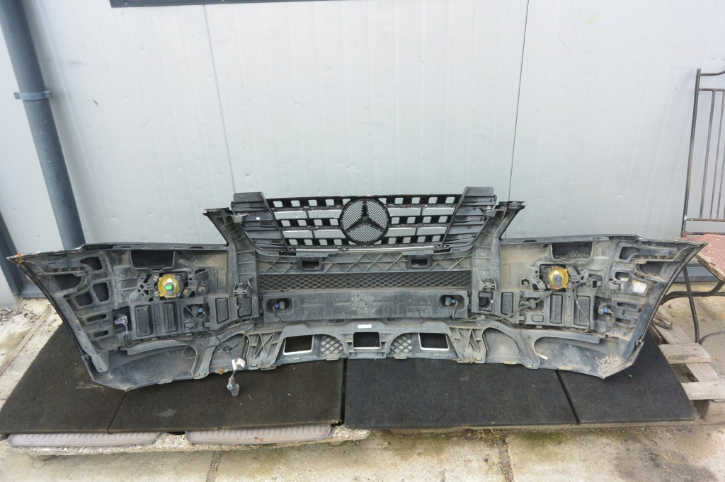 Mercedes ml w164 бампер решітка радіатора перед 05-09 197 комплект  pdc h7 Недорого