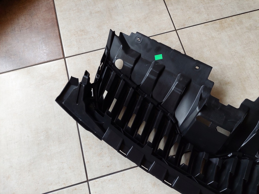 фото №8, Решітка радіатора - решітка радіатора - skoda fabia iii - 6v0 - новий