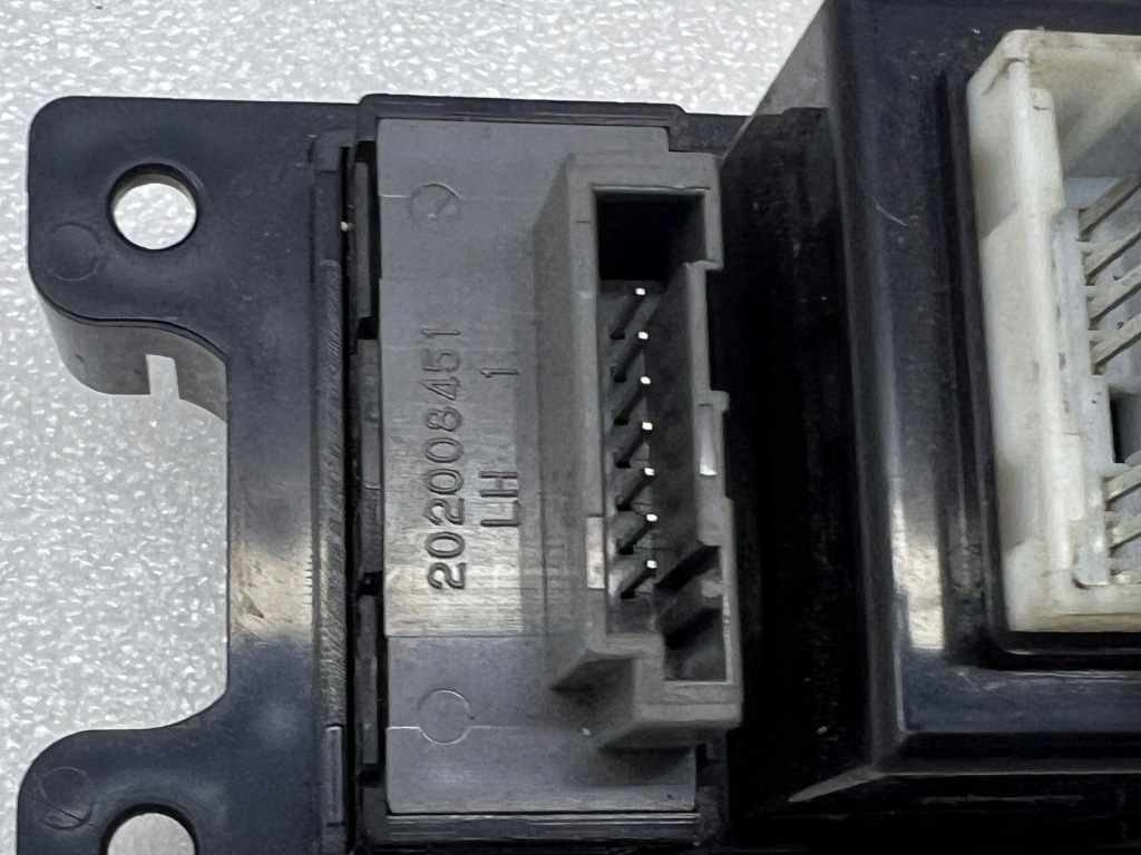 фото №8, Hyundai santa fe 2010 комплект разъём / соединитель usb