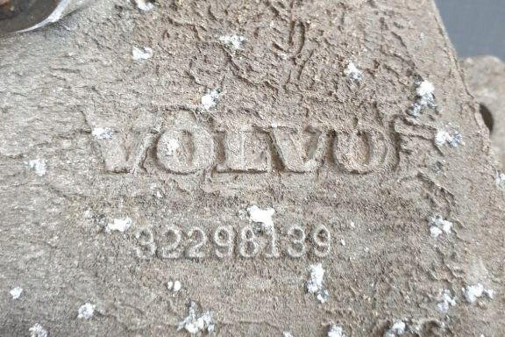 фото №6, Поворотный кулак передняя левая volvo xc90 i 32298139 2.0l 2021