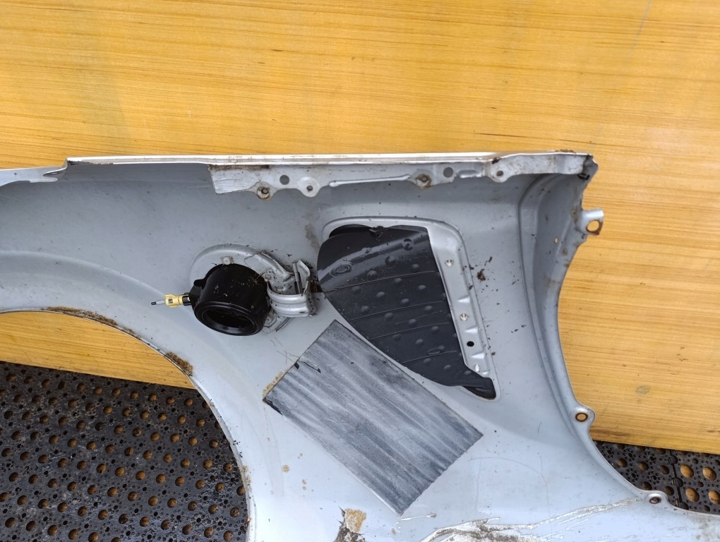 фото №9, Toyota mr 2 ii крила задня лівий 1d0