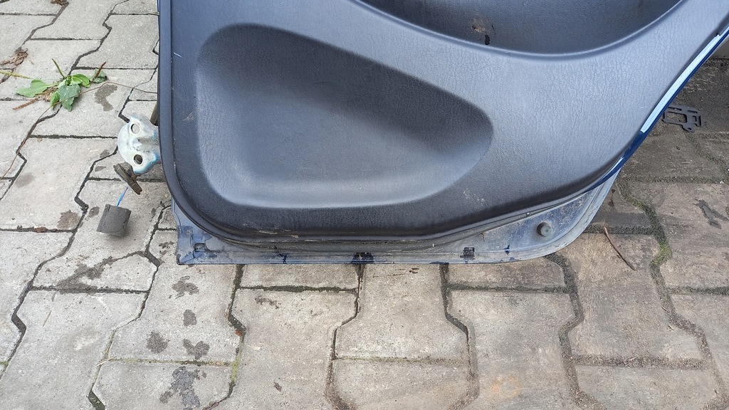 фото №14, Двері праве задня mitsubishi carisma hb 97r